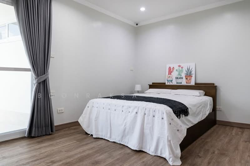Fifty Fifth Tower, Bangkok, 84 Soi Sukhumvit 55, Sukhumvit Road, Khlong Tan Nua, Watthana, Bangkok, 3 Bedrooms, 223 sqm, Condo For Rent, by Boonraksa Sopak, 500459731 - DDproperty.com