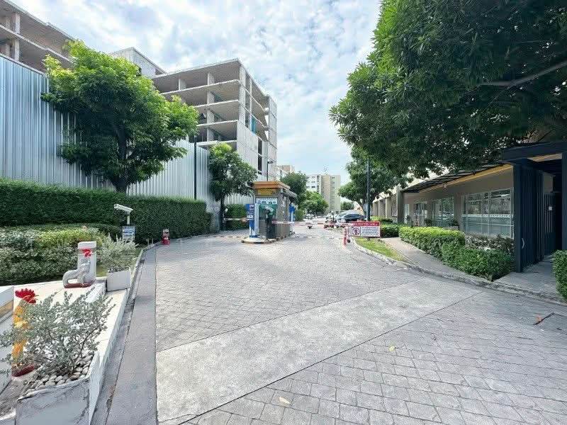 Lumpini Condo Town Raminthra-Latplakhao 2, Bangkok, Ladplakhao Road, Anusaowari, Bang Khen, Bangkok, 1 Bedroom, 22 sqm, Condo For Sale, by คุณ อนาคต ( อนาคต ), 500459771 - DDproperty.com
