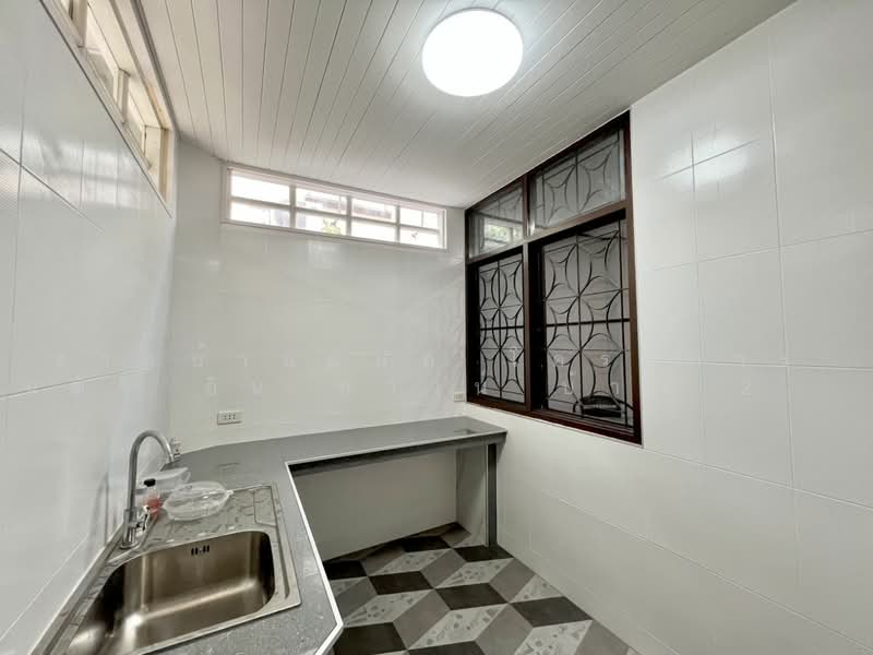 หมู่บ้าน คันทรี อิน ทาวน์, Nonthaburi, Bang Rak Noi, Muang Nonthaburi, Nonthaburi, 3 Bedrooms, 140 sqm, Semi-Detached House (Twin House) For Sale, by คุณกัปตัน, 500459801 - DDproperty.com