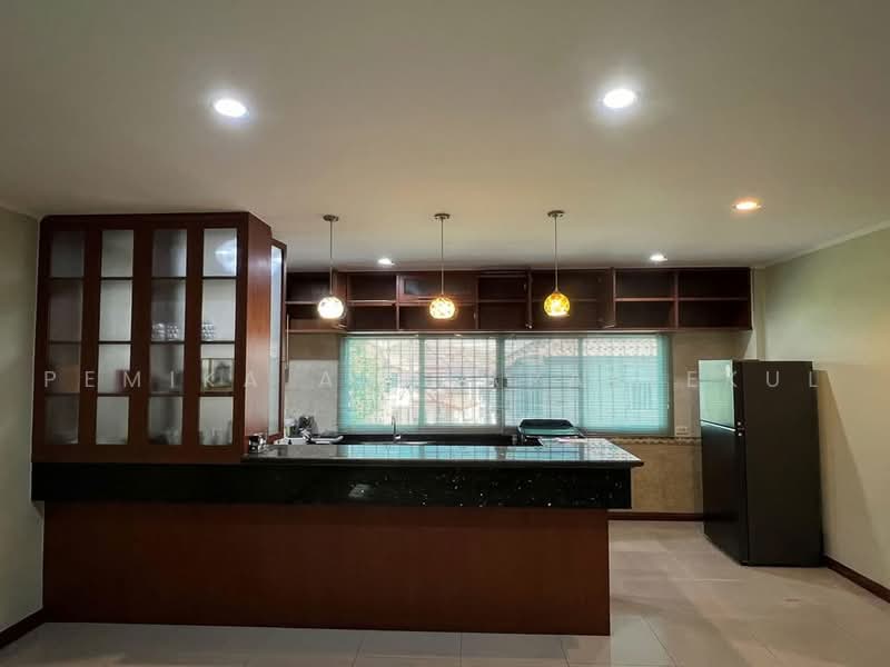 บ้าน 4-ห้องนอน, กรุงเทพ, พระบรมมหาราชวัง, พระนคร, กรุงเทพ, 355 ตร.ม., บ้านเดี่ยว ขาย, โดย Pemika Aukkaraleekul, 500459803 - DDproperty.com
