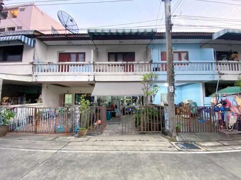 ทาวน์เฮ้าส์ ซอย เรวดี 32 หมู่บ้านสามัคคีวิลเลจ 1 ราคาถูกมาก, Nonthaburi, เรวดี, Talat Kwan, Muang Nonthaburi, Nonthaburi, 2 Bedrooms, 100 sqm, Townhouse For Sale, by คุณ อนาคต ( อนาคต ), 500459809 - DDproperty.com