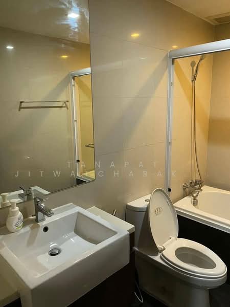 Noble Remix, Bangkok, 772 Soi Sukhumvit 36, Sukhumvit Road, Khong Tan, Khlong Toei, Bangkok, 1 Bedroom, 54 sqm, Condo For Rent, by Tanapat Jitwatcharakomol, 500459827 - DDproperty.com