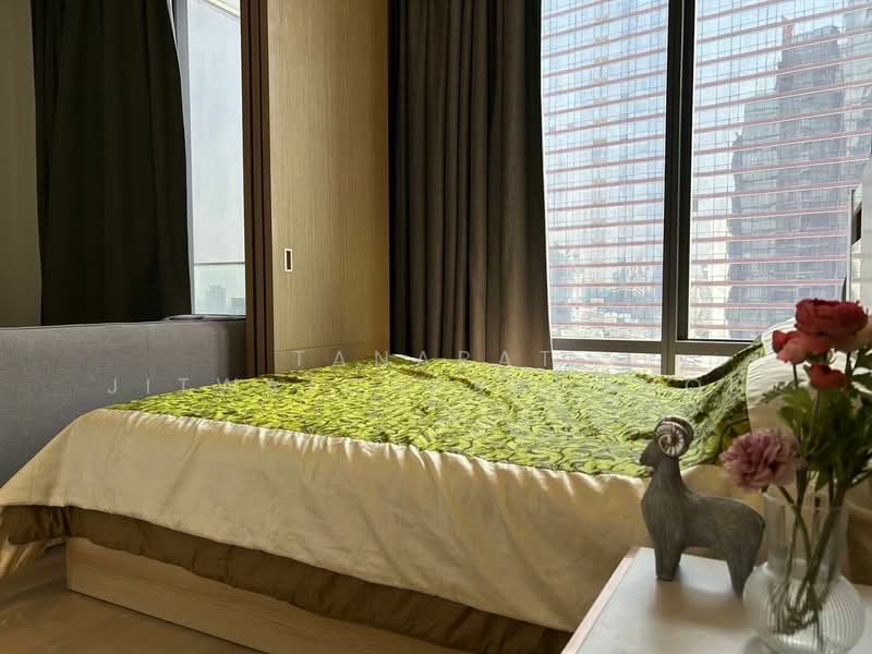 ASHTON Silom, Bangkok, 166 Silom Road, Bang Rak, Bangkok, 1 Bedroom, 35 sqm, Condo For Rent, by Tanapat Jitwatcharakomol, 500459859 - DDproperty.com