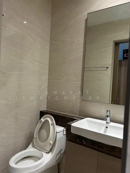ASHTON Silom, Bangkok, 166 Silom Road, Bang Rak, Bangkok, 1 Bedroom, 35 sqm, Condo For Rent, by Tanapat Jitwatcharakomol, 500459859 - DDproperty.com