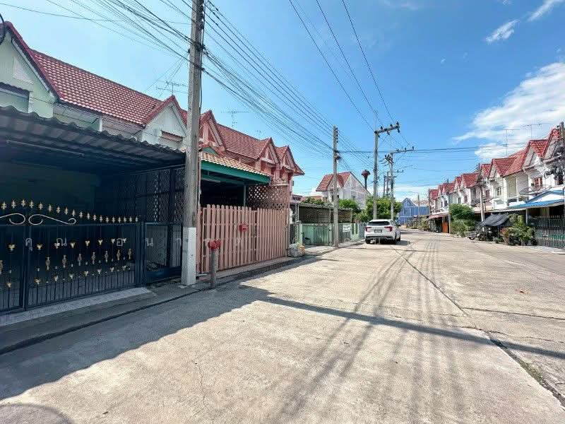 ทาวน์เฮ้าส์ บ้านโป่ง หนองอ้อ ราคาถูก, ราชบุรี, แสงชูโต, หนองอ้อ, บ้านโป่ง, ราชบุรี, 100 ตร.ม., ทาวน์เฮ้าส์ ขาย, โดย คุณ อนาคต ( อนาคต ), 500459882 - DDproperty.com