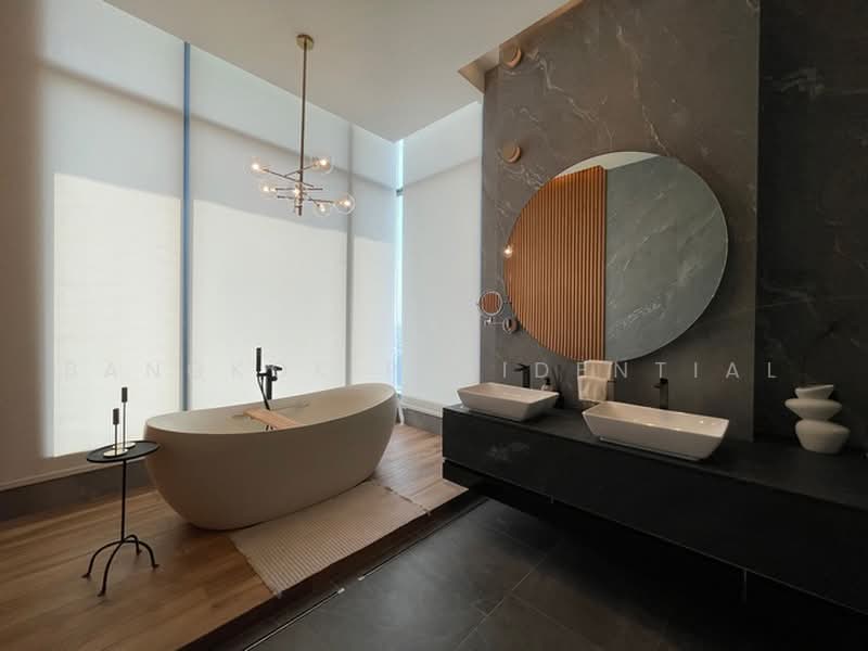 The Esse Asoke, Bangkok, 333 Soi Sukhumvit 21, Sukhumvit Road, Khlongtoei Nua, Watthana, Bangkok, 2 Bedrooms, 134 sqm, Condo For Rent, by Bangkok Residential, 500459907 - DDproperty.com