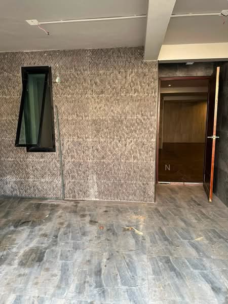 Home Office for Sale in the Heart of Ratchada–Sutthisan | Only 100m to MRT Sutthisan (SPSSR340), Bangkok, รัชดาภิเษก, Samsen Nok, Huai Khwang, Bangkok, , 200 sqm, Shophouse For Sale, by Khun Poon, 500459972 - DDproperty.com