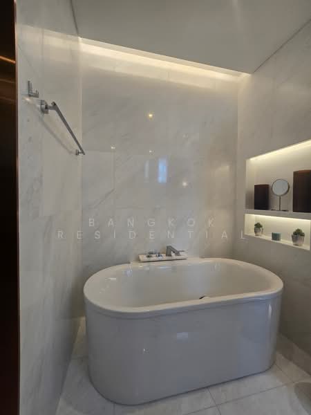 Sindhorn Tonson, Bangkok, 89 Soi Tonson Sarasin Road, Lumphini, Pathum Wan, Bangkok, 2 Bedrooms, 106 sqm, Condo For Rent, by Bangkok Residential, 500459988 - DDproperty.com