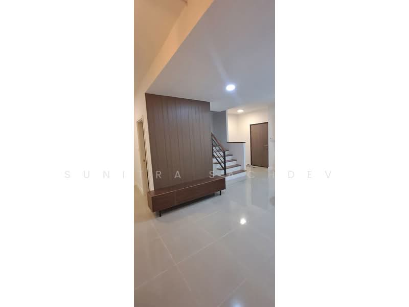 Pruksa Ville 73 Patthanakan, Bangkok, Soi Pattanakarn 38, Suan Luang, Bangkok, 3 Bedrooms, 160 sqm, Townhouse For Rent, by Sunitra Sachdev, 500460013 - DDproperty.com