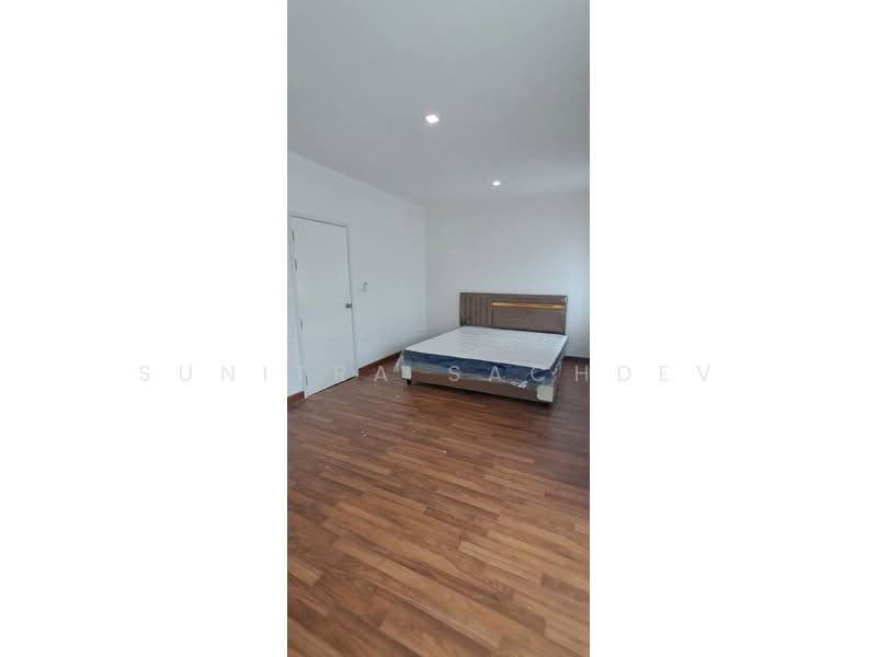Pruksa Ville 73 Patthanakan, Bangkok, Soi Pattanakarn 38, Suan Luang, Bangkok, 3 Bedrooms, 160 sqm, Townhouse For Rent, by Sunitra Sachdev, 500460013 - DDproperty.com