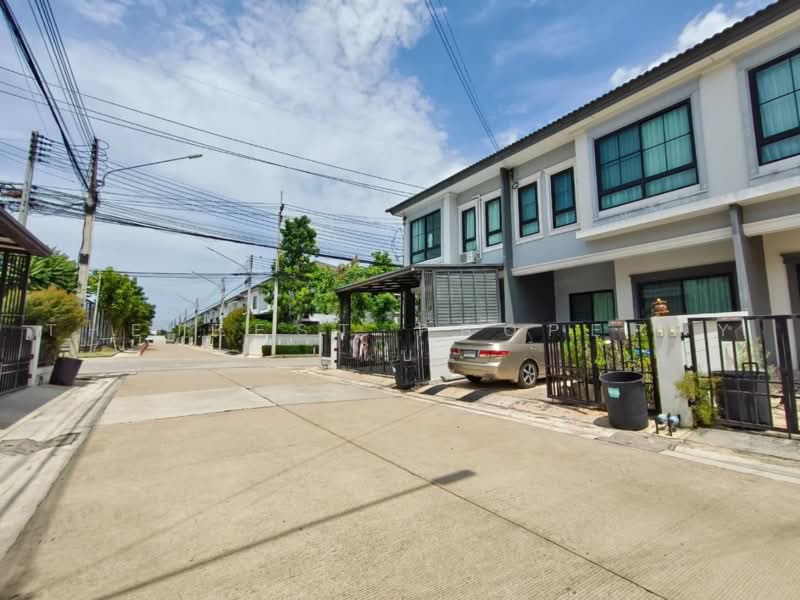 Britania Bangna Km. 42 : บริทาเนีย บางนา กม. 42, Chachoengsao, 199 5 ถ.จรัญนนท์, Bang Wua, Bang Pakong, Chachoengsao, 4 Bedrooms, 100 sqm, Single Detached House For Sale, by The Best Property โบ, 500460027 - DDproperty.com