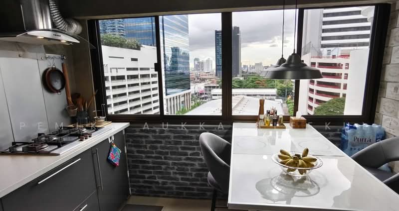 Beverly Tower, Bangkok, 52 Soi Chai Yot, Khlongtoei Nua, Watthana, Bangkok, 3 Bedrooms, 240 sqm, Condo For Sale, by Pemika Aukkaraleekul, 500460032 - DDproperty.com