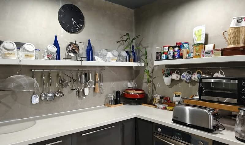 Beverly Tower, Bangkok, 52 Soi Chai Yot, Khlongtoei Nua, Watthana, Bangkok, 3 Bedrooms, 240 sqm, Condo For Sale, by Pemika Aukkaraleekul, 500460032 - DDproperty.com