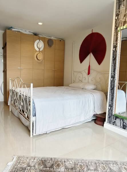 Beverly Tower, Bangkok, 52 Soi Chai Yot, Khlongtoei Nua, Watthana, Bangkok, 3 Bedrooms, 240 sqm, Condo For Sale, by Pemika Aukkaraleekul, 500460032 - DDproperty.com