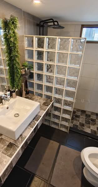 Beverly Tower, Bangkok, 52 Soi Chai Yot, Khlongtoei Nua, Watthana, Bangkok, 3 Bedrooms, 240 sqm, Condo For Sale, by Pemika Aukkaraleekul, 500460032 - DDproperty.com