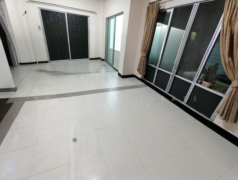 Town Avenue Rama 9 : ทาวน์ อเวนิว พระราม 9, กรุงเทพ, ซอยกรุงเทพกรีฑา 7, หัวหมาก, บางกะปิ, กรุงเทพ, 162 ตร.ม., ทาวน์เฮ้าส์ ขาย, โดย HOME Real Estate Service, 500460034 - DDproperty.com