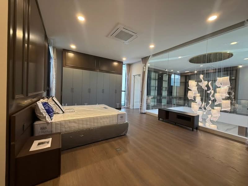 VIVE Krungthep Kreetha, Bangkok, Krungthep Kreetha Road, Saphan Sung, Bangkok, 5 Bedrooms, 750 sqm, Single Detached House For Rent, by Ramita Theptham, 500460054 - DDproperty.com