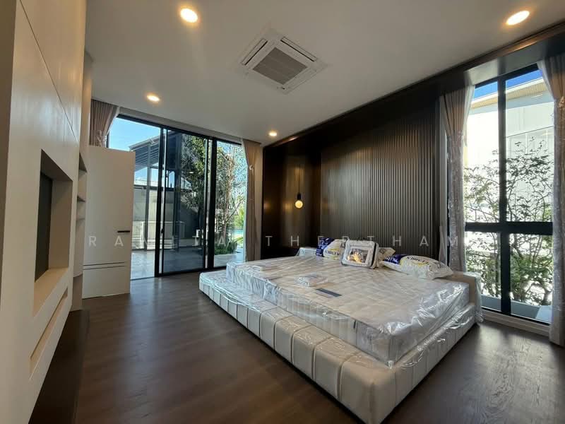 VIVE Krungthep Kreetha, Bangkok, Krungthep Kreetha Road, Saphan Sung, Bangkok, 5 Bedrooms, 750 sqm, Single Detached House For Rent, by Ramita Theptham, 500460054 - DDproperty.com