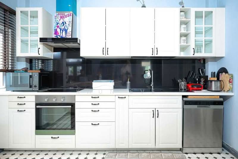 บ้านเดี่ยวให้เช่า มีสวนพักผ่อน ใกล้ BTS อ่อนนุช (SPSEVE2166), กรุงเทพ, ซ. สุขุมวิท 50, พระโขนง, คลองเตย, กรุงเทพ, 200 ตร.ม., บ้านเดี่ยว ให้เช่า, โดย Khun EVE, 500460062 - DDproperty.com
