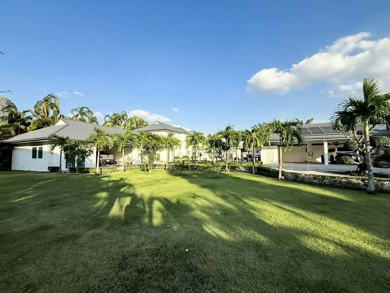 ขายคฤหาสนหร 8 หองนอน มาบประชน พทยา พรอมสระวายนำ Infinity Pool และเรอนรบรองสวนตว, ชลบุรี, บางละมุง, ชลบุรี, 2,432 ตร.ม., วิลล่า ขาย, โดย PLC real estate, 500460080 - DDproperty.com