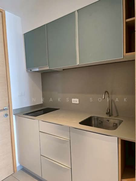 The Lofts Ekkamai, Bangkok, 1415 Sukhumvit Road, Phra Kanong Nua, Watthana, Bangkok, 1 Bedroom, 28 sqm, Condo For Rent, by Boonraksa Sopak, 500460095 - DDproperty.com