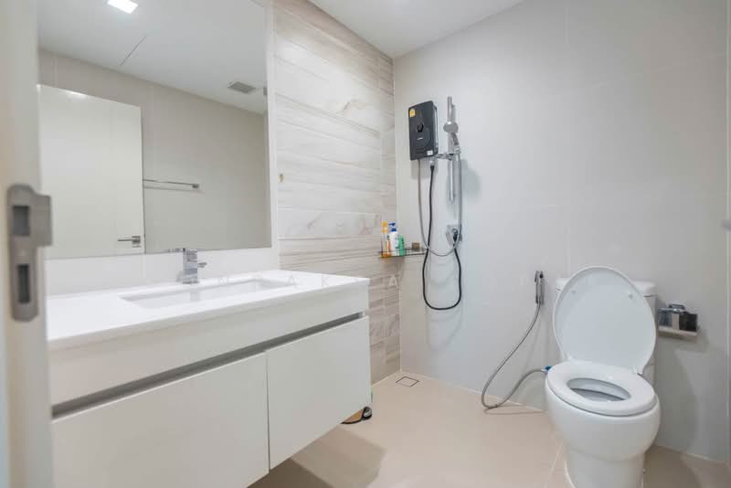 Baan Klang Muang Classe Ekkamai-Ramintra, Bangkok, Sukhonthasawat Road, Lat Phrao, Bangkok, 4 Bedrooms, 241 sqm, Single Detached House For Rent, by Boonraksa Sopak, 500460133 - DDproperty.com