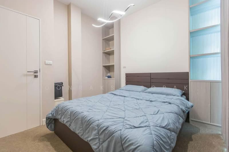 Baan Klang Muang Classe Ekkamai-Ramintra, Bangkok, Sukhonthasawat Road, Lat Phrao, Bangkok, 4 Bedrooms, 241 sqm, Single Detached House For Rent, by Boonraksa Sopak, 500460133 - DDproperty.com