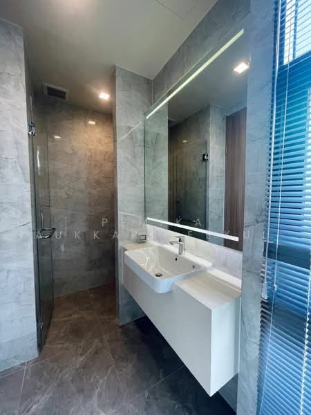 Noble Around Sukhumvit 33, Bangkok, 17 Soi Sukhumvit 33, Khlong Tan Nua, Watthana, Bangkok, 2 Bedrooms, 60 sqm, Condo For Sale, by Pemika Aukkaraleekul, 500460134 - DDproperty.com