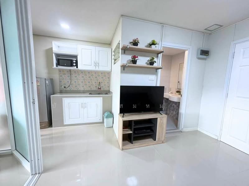 Lumpini Condo Town Bodindecha Ramkhamhaeng, Bangkok, Soi Ramkhamhaeng 43/1, Phlapphla, Wang Thonglang, Bangkok, 1 Bedroom, 28 sqm, Condo For Rent, by ปัญญา สมหมาย, 500460154 - DDproperty.com