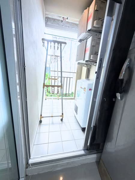 Lumpini Condo Town Bodindecha Ramkhamhaeng, Bangkok, Soi Ramkhamhaeng 43/1, Phlapphla, Wang Thonglang, Bangkok, 1 Bedroom, 28 sqm, Condo For Rent, by ปัญญา สมหมาย, 500460154 - DDproperty.com