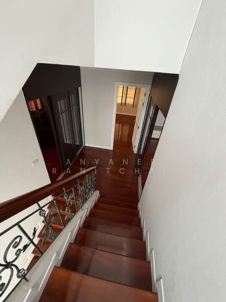 Baan Klang Krung The Nice Ratchavipha, Bangkok, 2 Kamphaeng Phet Road, Lat Yao, Chatuchak, Bangkok, 4 Bedrooms, 400 sqm, Single Detached House For Sale, by Anyanee Norranitchaiyakul, 500460211 - DDproperty.com