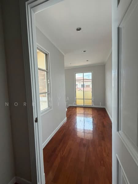 Baan Klang Krung The Nice Ratchavipha, Bangkok, 2 Kamphaeng Phet Road, Lat Yao, Chatuchak, Bangkok, 4 Bedrooms, 400 sqm, Single Detached House For Sale, by Anyanee Norranitchaiyakul, 500460211 - DDproperty.com