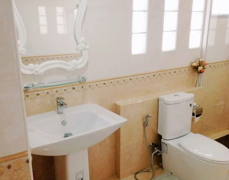 Pathumwan Resort, Bangkok, Phayathai Road, Thanon Phaya Thai, Ratchathewi, Bangkok, 2 Bedrooms, 49 sqm, Condo For Rent, by Ramita Theptham, 500460213 - DDproperty.com