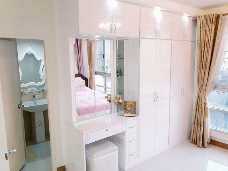Pathumwan Resort, Bangkok, Phayathai Road, Thanon Phaya Thai, Ratchathewi, Bangkok, 2 Bedrooms, 49 sqm, Condo For Rent, by Ramita Theptham, 500460213 - DDproperty.com