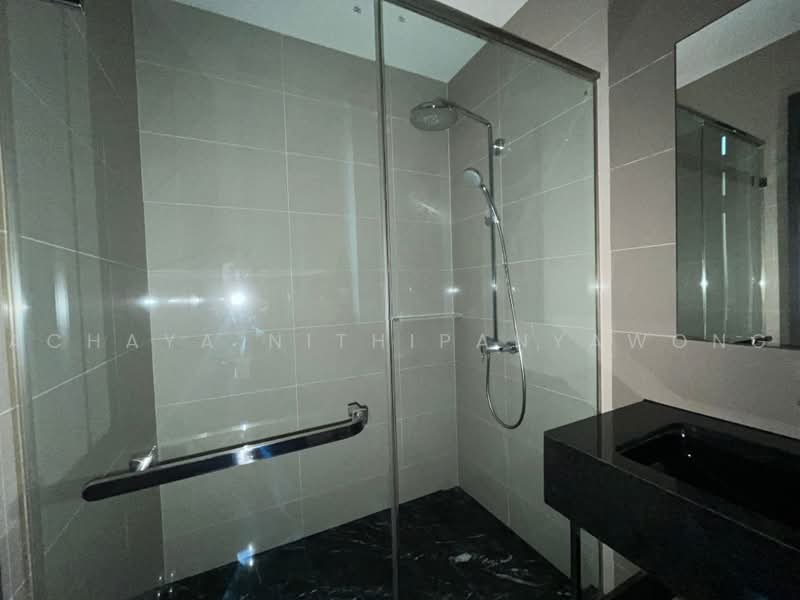 The Edge Sukhumvit 23, Bangkok, 6 Soi Sukhumvit 23, Khlongtoei Nua, Watthana, Bangkok, 1 Bedroom, 34 sqm, Condo For Sale, by Achaya Nithipanyawong, 500460259 - DDproperty.com