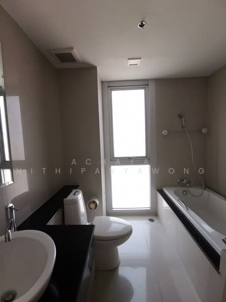 Nusasiri Grand, Bangkok, Soi Sukhumvit 42, Phra Kanong, Khlong Toei, Bangkok, 3 Bedrooms, 136 sqm, Condo For Rent, by Achaya Nithipanyawong, 500460327 - DDproperty.com