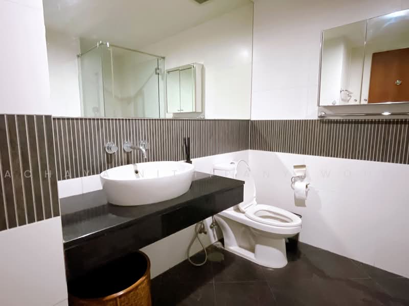 Urbana Sathorn, Bangkok, 55 South Sathorn Road, Thung Maha Mek, Sathon, Bangkok, 1 Bedroom, 70 sqm, Condo For Rent, by Achaya Nithipanyawong, 500460334 - DDproperty.com
