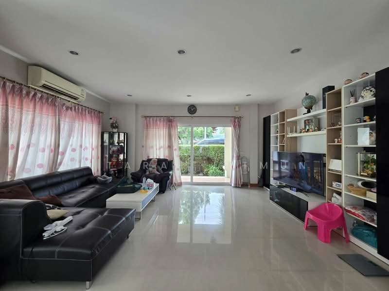 Casa Ville Ramkhamhaeng-Wongwaen, Bangkok, Soi Rat Phatthana (Soi Misteen), Ramkhamhaeng Road, Saphan Sung, Bangkok, 4 Bedrooms, 275 sqm, Single Detached House For Sale, by Jutarat Jitmun, 500460351 - DDproperty.com