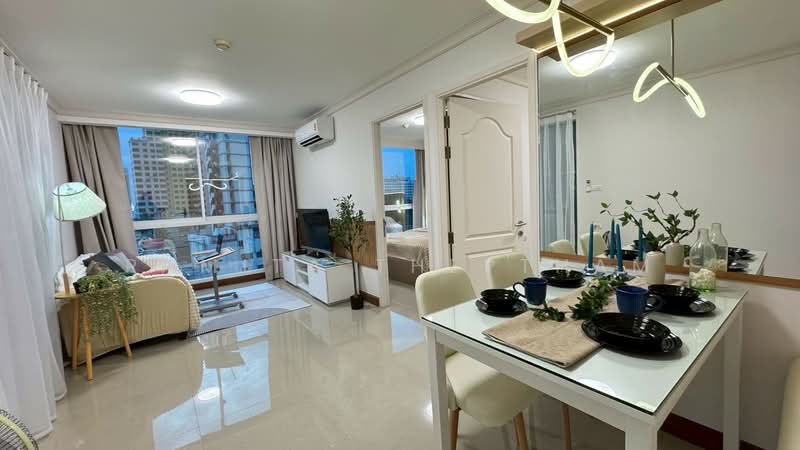 Chateau In Town Phaholyothin 11, Bangkok, Phaholyothin, Samsen Nai, Phaya Thai, Bangkok, 1 Bedroom, 45 sqm, Condo For Sale, by Ramita Theptham, 500460357 - DDproperty.com