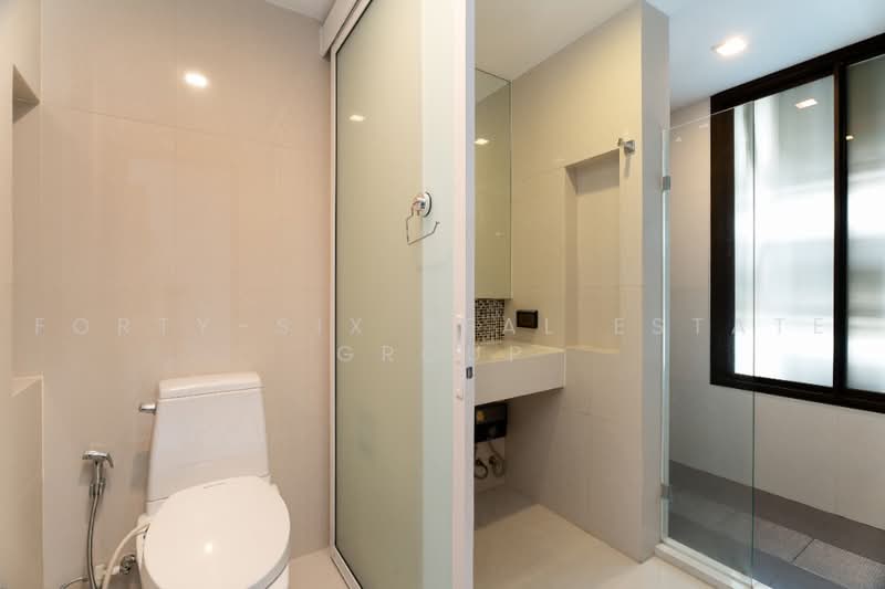 Rhythm Sukhumvit 44/1, Bangkok, Sukhumvit Road, Phra Kanong, Khlong Toei, Bangkok, 2 Bedrooms, 53 sqm, Condo For Rent, by Forty-Six Real Estate Group, 500460360 - DDproperty.com