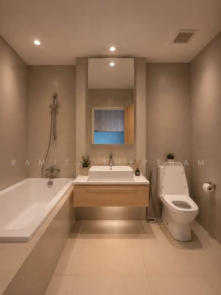 The Issara Ladprao, Bangkok, 296 Ladpao Road, Jom Phon, Chatuchak, Bangkok, 1 Bedroom, 35 sqm, Condo For Rent, by Ramita Theptham, 500460396 - DDproperty.com