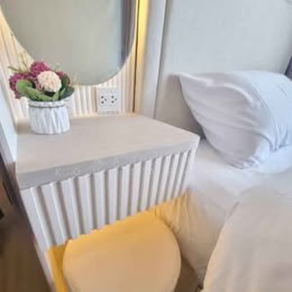 Life Asoke Hype, Bangkok, 339 Chaturathit Rd, Makkasan, Ratchathewi, Bangkok, 2 Bedrooms, 36 sqm, Condo For Rent, by Natlyn Kongsapook, 500460404 - DDproperty.com