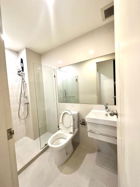 Life Asoke, Bangkok, Asoke-Dindang Road, Bang Kapi, Huai Khwang, Bangkok, 1 Bedroom, 29 sqm, Condo For Rent, by Natlyn Kongsapook, 500460408 - DDproperty.com