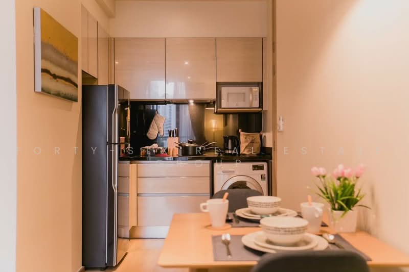Park Origin Phrom Phong (Park 24), Bangkok, 68 Soi Sukhumvit 24, Khong Tan, Khlong Toei, Bangkok, 1 Bedroom, 40 sqm, Condo For Rent, by Forty-Six Real Estate Group, 500460410 - DDproperty.com