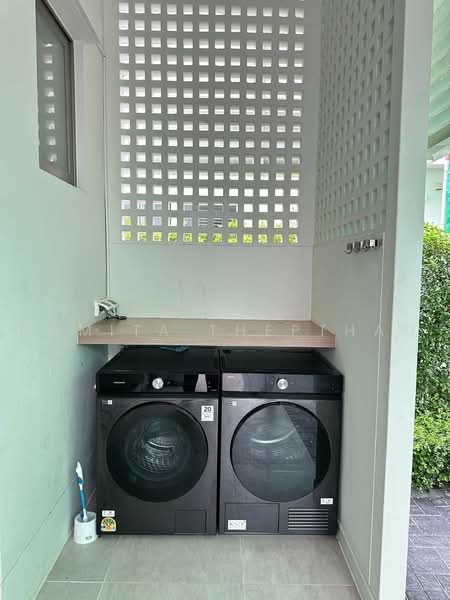 Perfect Masterpiece Sukhumvit 77, Samut Prakan, Soi Mu Ban Perfect Place Sukhumvit 77, Rachathewa, Bang Plee, Samut Prakan, 4 Bedrooms, 315 sqm, Single Detached House For Sale, by Ramita Theptham, 500460463 - DDproperty.com