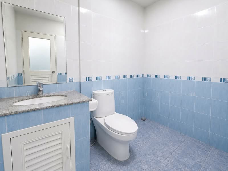 Baan Phet Anan, Pathum Thani, Lat Sawai, Lam Luk Ka, Pathum Thani, 3 Bedrooms, 118 sqm, Townhouse For Sale, by ภัทรนัน อิศรางกูร ณ อยุธยา, 500460468 - DDproperty.com