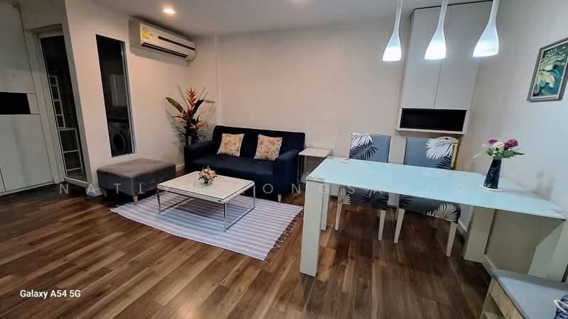 The Room Sukhumvit 79, Bangkok, 99 Sukhumvit Road 79, Phra Kanong Nua, Watthana, Bangkok, 2 Bedrooms, 59 sqm, Condo For Rent, by Natlyn Kongsapook, 500460474 - DDproperty.com