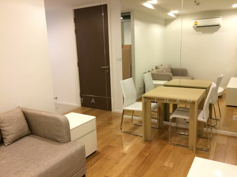 15 Sukhumvit Residences, Bangkok, Soi Sukhumvit 15, Khlongtoei Nua, Watthana, Bangkok, 1 Bedroom, 45 sqm, Condo For Rent, by Ramita Theptham, 500460486 - DDproperty.com