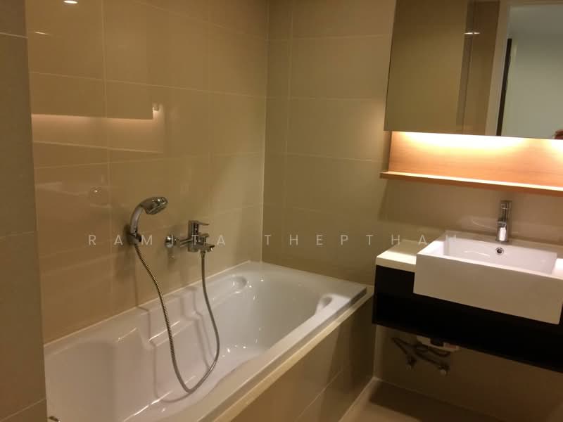 15 Sukhumvit Residences, Bangkok, Soi Sukhumvit 15, Khlongtoei Nua, Watthana, Bangkok, 1 Bedroom, 45 sqm, Condo For Rent, by Ramita Theptham, 500460486 - DDproperty.com