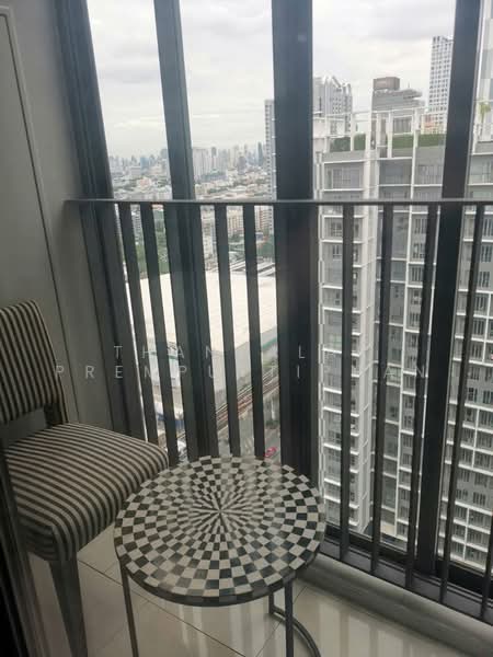 IDEO MOBI Sukhumvit 81, Bangkok, 2097 Sukhumvit Road, Bang Chak, Phra Khanong, Bangkok, 1 Bedroom, 42 sqm, Condo For Rent, by Thanyalak Premputtiphan, 500460493 - DDproperty.com